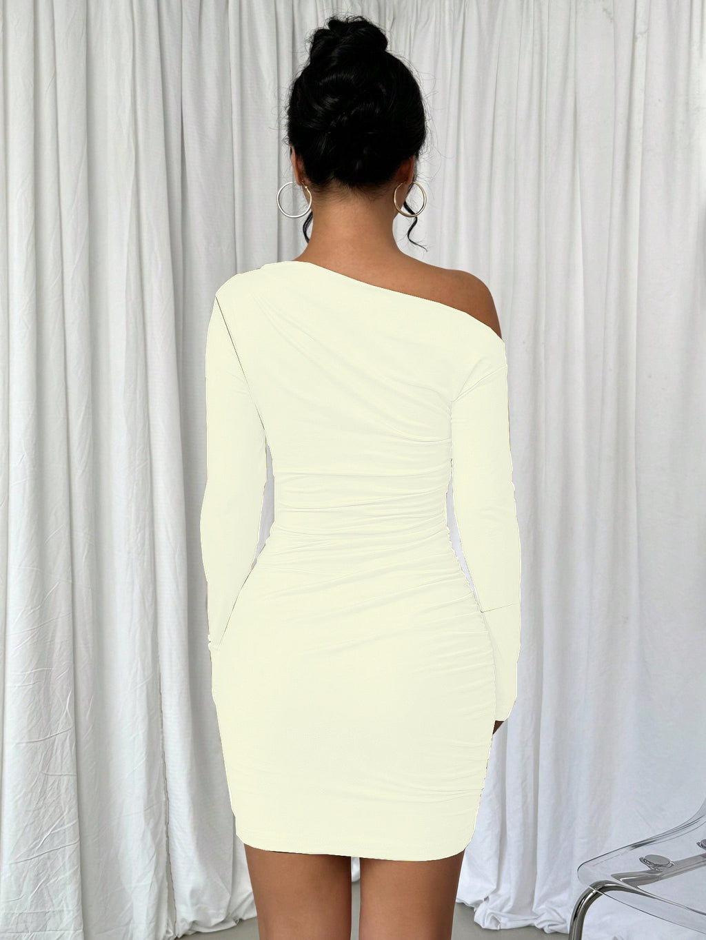 Slim Fit Off-Shoulder Long Sleeve Dress