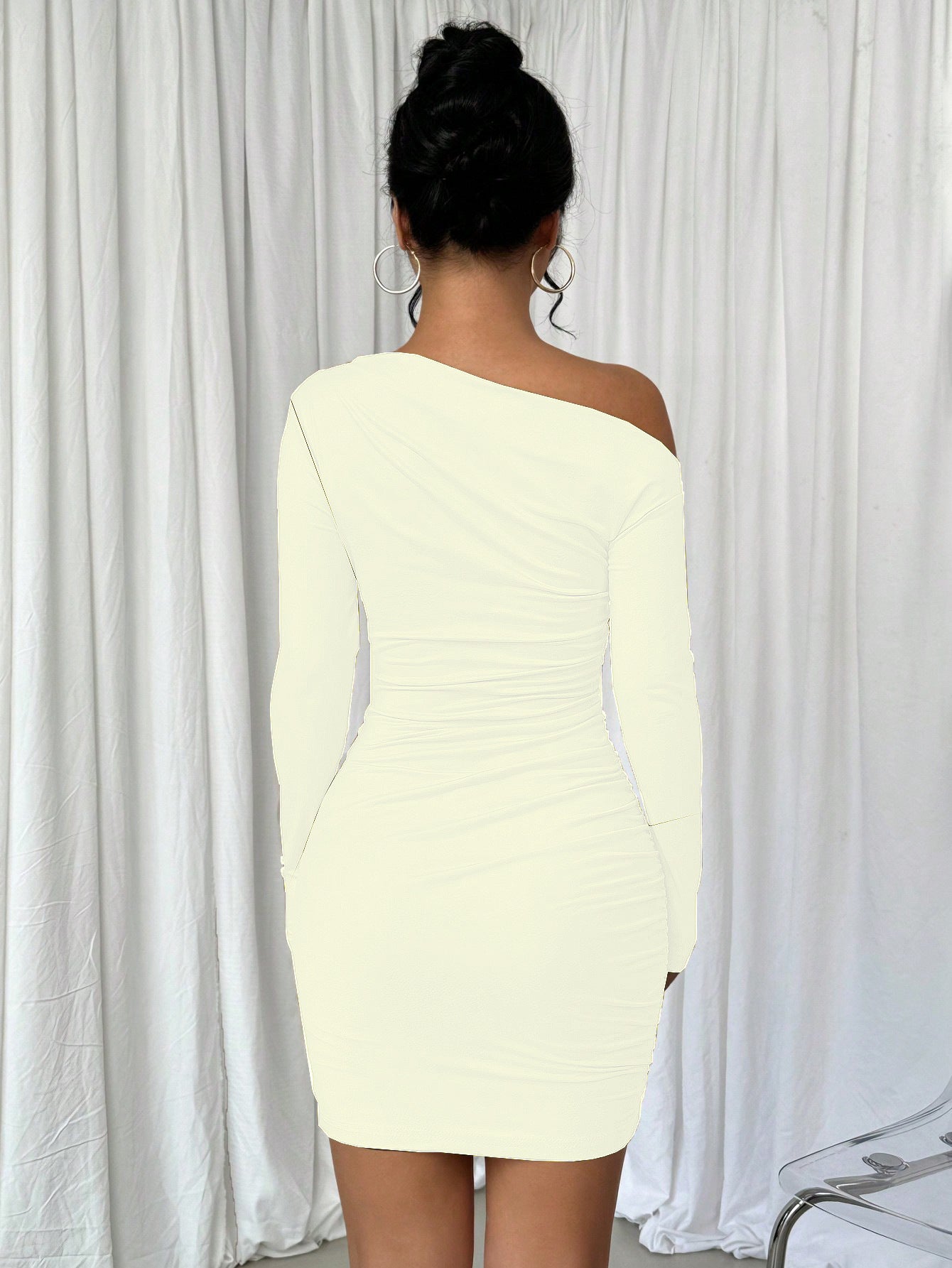 Slim Fit Off-Shoulder Long Sleeve Dress