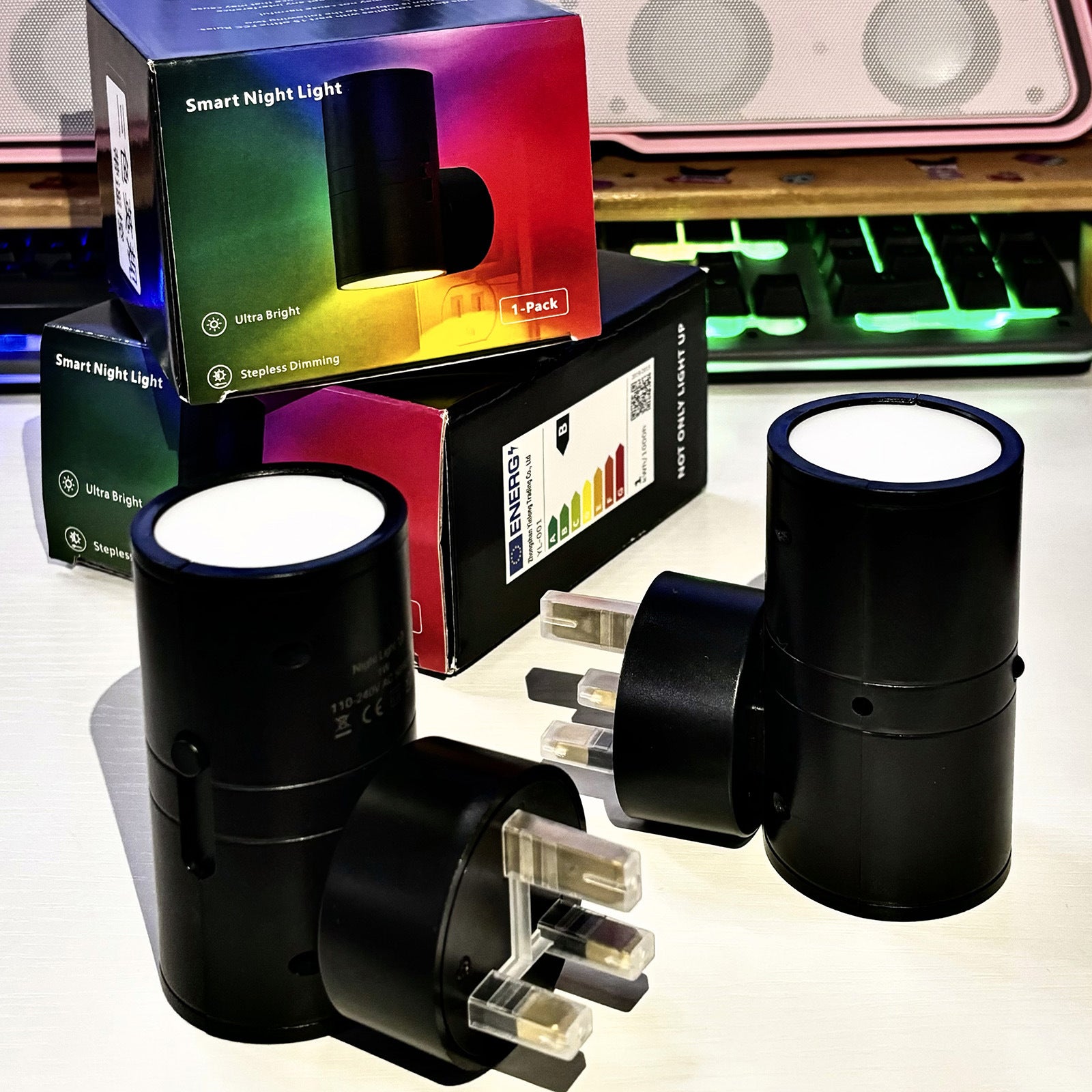 Intelligent Motion Sensor LED Night Light with Dual Lighting Modes