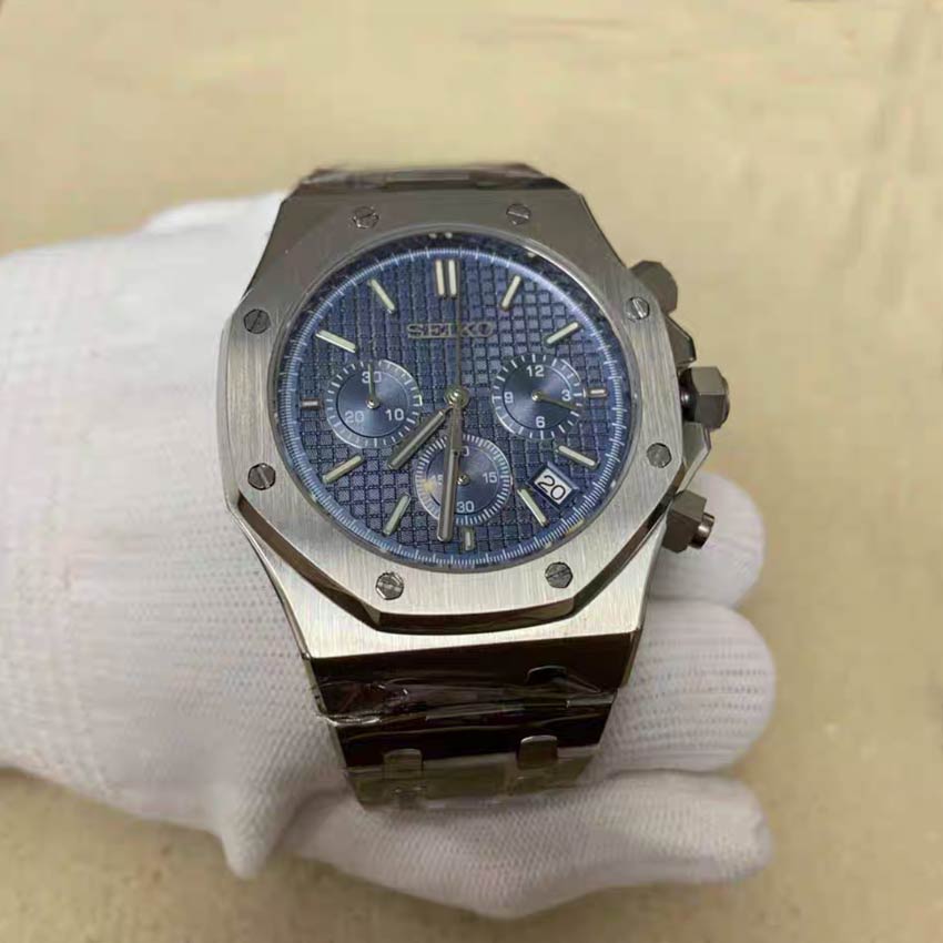 Men modify Seiko watches